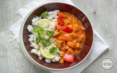 Czerwone curry z tofu 
