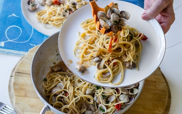 Spaghetti z małżami- kuchnia włoska